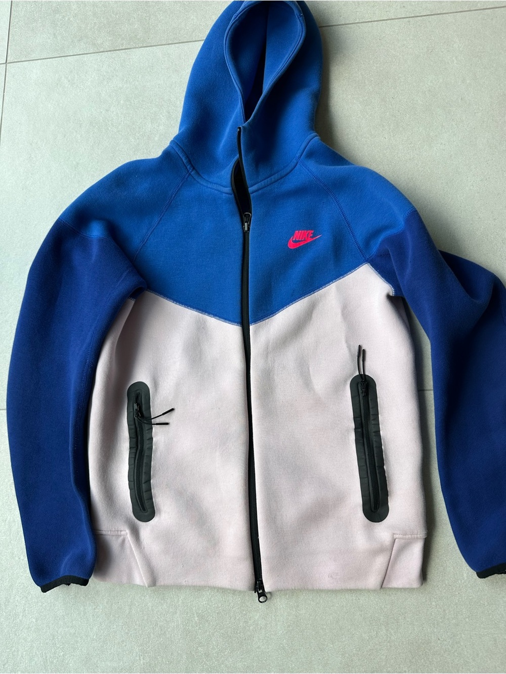 Size Small Nike Tech Fleece Windrunner Hoodie Neapolitan Pink Blue FZ4709-480